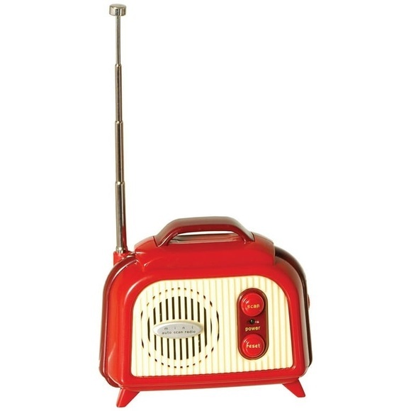 Accessories - Mini Retro Radio nwt Hi-Fi sound